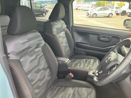 「この車の写真をもっと見たい」「状態が気になる」「この装備はついている？」どんな小さな疑問でもお気軽にお問い合わせください！