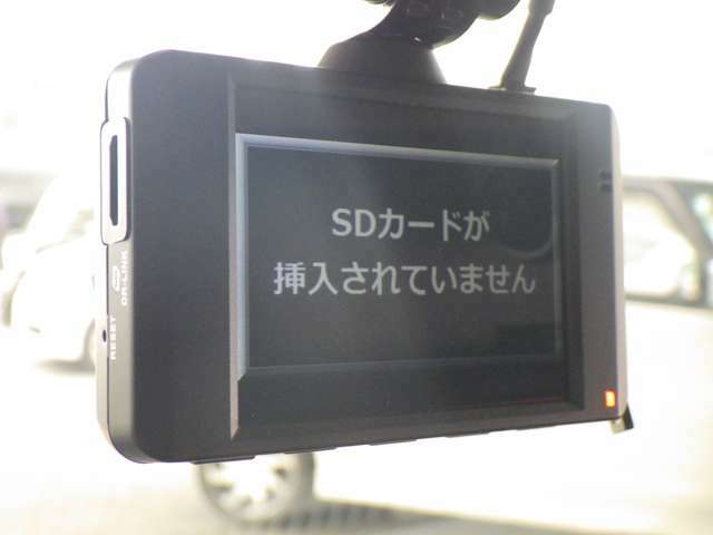 商談ルームには小さいお子様でも安心して遊べるキッズコーナーを常設しております☆ブロック、絵描き、本、ボールなど色々ご用意しておりますのでお子様連れでも安心してごゆっくり出来ます。