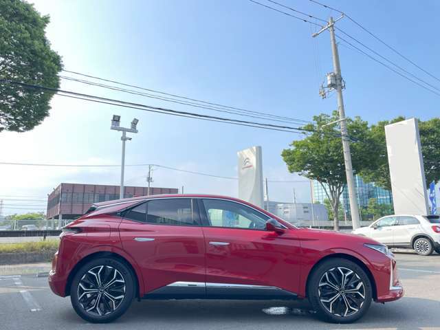 東北最大級の輸入車専門大型展示場！　展示場に無いお車も全国よりお探しいたします。