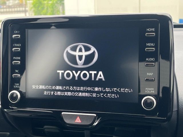 【純正ナビ】人気の純正ナビを装備しております。ナビの使いやすさはもちろん、オーディオ機能も充実！キャンプや旅行はもちろん、通勤や買い物など普段のドライブも楽しくなるはず♪