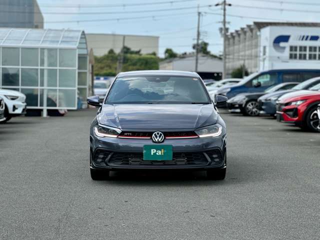 ●プリクラッシュブレーキシステムFrontAssist（歩行者検知対応シティエマージェンシーブレーキ機能付）