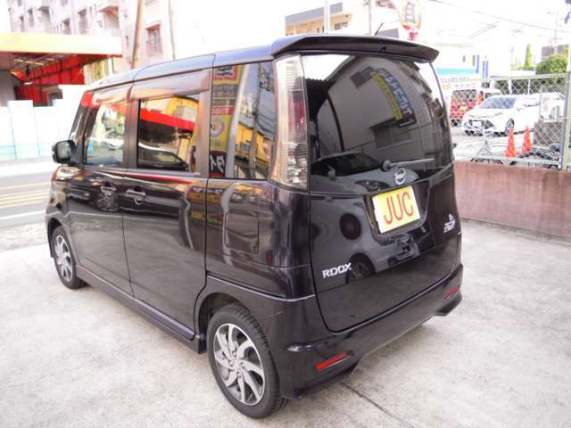 ハイマウントストップランプ装備