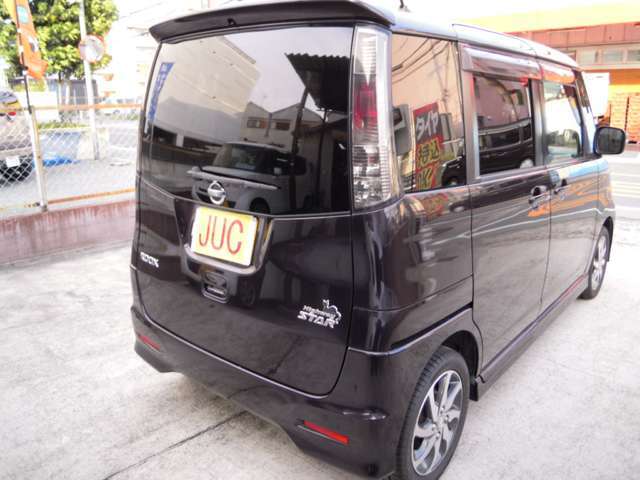 ルーフスポイラー装着