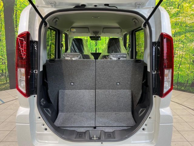普段のお買い物や通勤、送迎等に十分な荷室スペースを確保しております。セカンドシートを倒すと、大きな荷物の積載も可能です♪