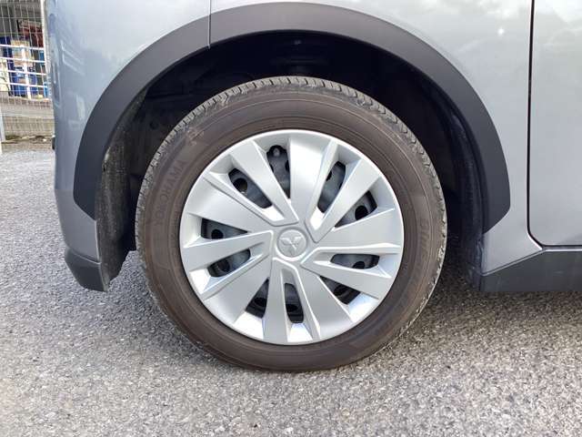 フロントタイヤホイールの画像です