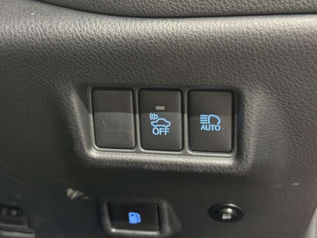 店舗にて現車の確認もいただけますので、お電話で在庫のご確認の上是非ご来店くださいませ。