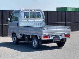 ☆1オーナー車☆走行9600km☆車検令和8年1月☆ボディカラー：シルバー☆安心2年保証加入可☆