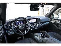 最寄りのメルセデス正規ディーラーにて保証継承して頂ければ令和9年3月まで走行距離は無制限にて保証が受けられる新車保証付きです。