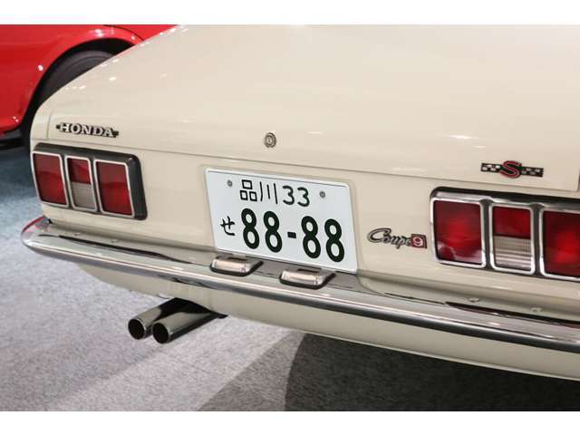 お好みのナンバーを取得するプランです。お好きな数字・思い出の数字をお客様の愛車にも！※一部取得出来ないナンバーもございます。※人気の数字等は、抽選になることがございますのでご了承ください。