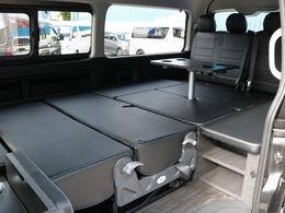 フルフラットモード！広々とした空間で大人でも楽に横になれます♪