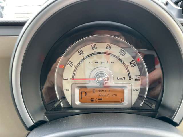 全車両法定点検を実施します！指定または認証工場にて12ヶ月及び24か月点検を実施致します。またご納車前に弊社独自の最大57項目に及ぶ点検を実施、お客様に安心してお乗り頂ける環境をご提供致します。