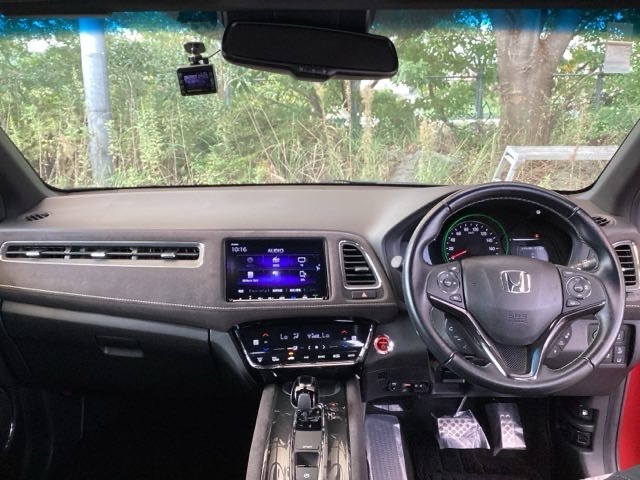 先進の安全運転支援機能【Honda SENSING】を搭載。衝突軽減ブレーキや誤発信抑制機能など様々な機能で安全運転をサポートします。機能一覧はHondaオフィシャルサイトで確認できます。