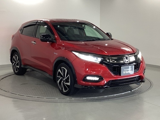 LEDヘッドライトを装備しています。LEDヘッドライトはとても明るく、雨の日や夜間走行も安全・安心です。