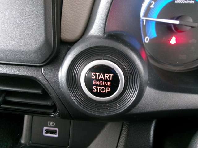 プッシュスターター：ボタン1つでエンジンの始動が出来るので便利ですね★