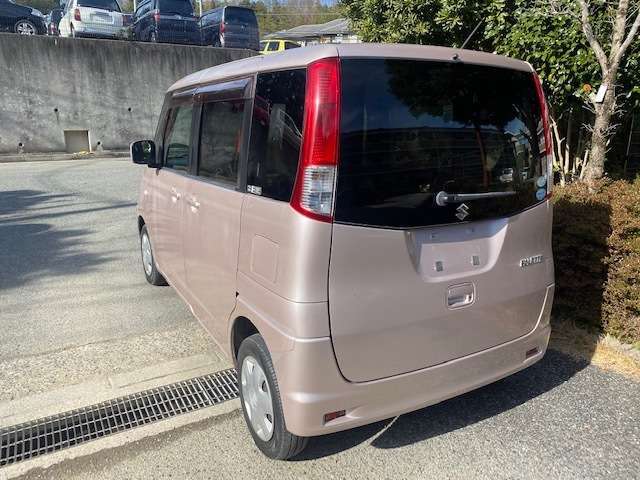 軽自動車購入後　エレメント交換も1000円税込　ワイパーブレードも1本1000円税込　冬タイヤから夏タイヤ入替も2000円税込　車検も当たり前に安いです。まずは通話料無料ダイアル　0066-9711-688602