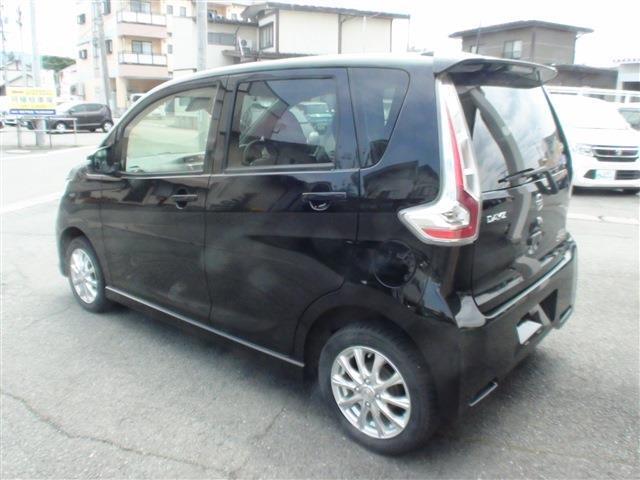 法定費用込み！車検整備付きのお得なパックはいかがですか？車検専門店「車検のコバック」併設だからできるお得なパックをご用意！オイル交換5回分のチケットも付いてます。