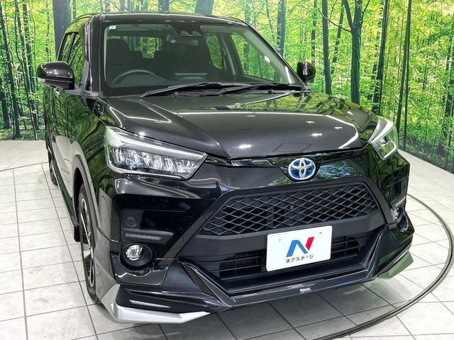 大好評のボディコーティング「弾スプラッシュコート」もご納車までに施工可能。通常のガラスコートと異なる、耐久年数6年の無機質ガラスコーティングが、ボディをキレイな状態に保ってくれます。