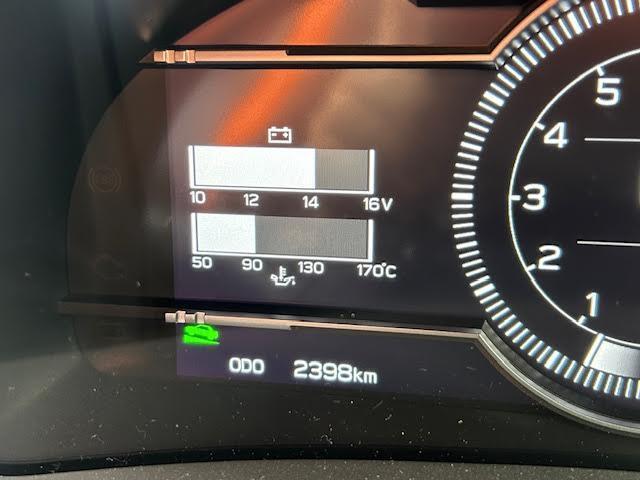 【スピードメーター】メーターがシンプルで見やすく運転しやすいですね！