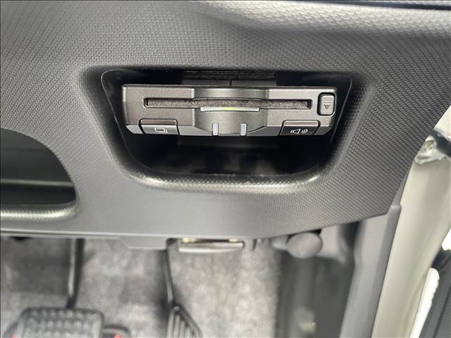 ご納車後も安心、安全なお車にお乗りいただく為にお得な保証パックもご用意しております。軽スマイルは、ご成約から納車後までお客様の大切なお車のサポートをさせていただきます！