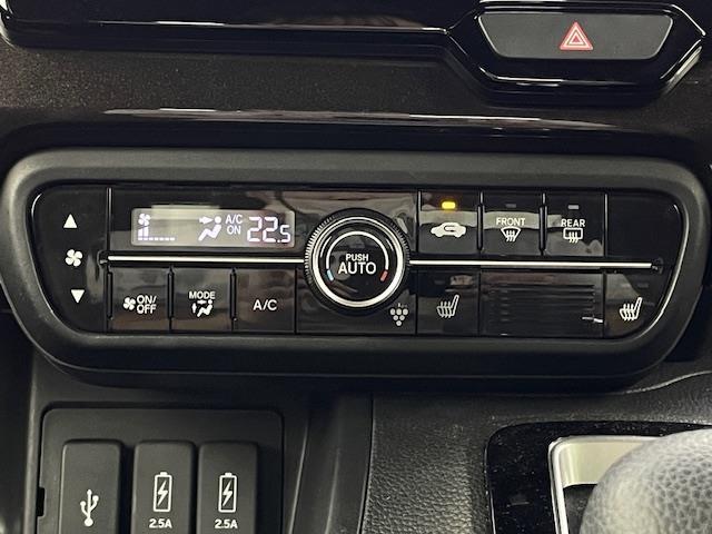 【運転席操作部】快適なドライブを楽しむための機能が装備されています！運転席から触れるので、使いやすいです！除菌プランいれていただくと、さらに清潔で安心していただけます！