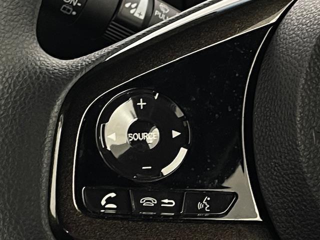 【運転席操作部】快適なドライブを楽しむための機能が装備されています！運転席から触れるので、使いやすいです！除菌プランいれていただくと、さらに清潔で安心していただけます！