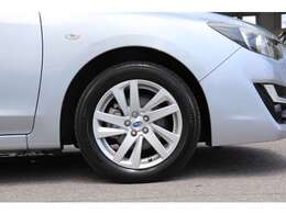 205/55R16インチアルミホイールです☆タイヤ残り溝少ないのでこれから新しいタイヤに交換します。