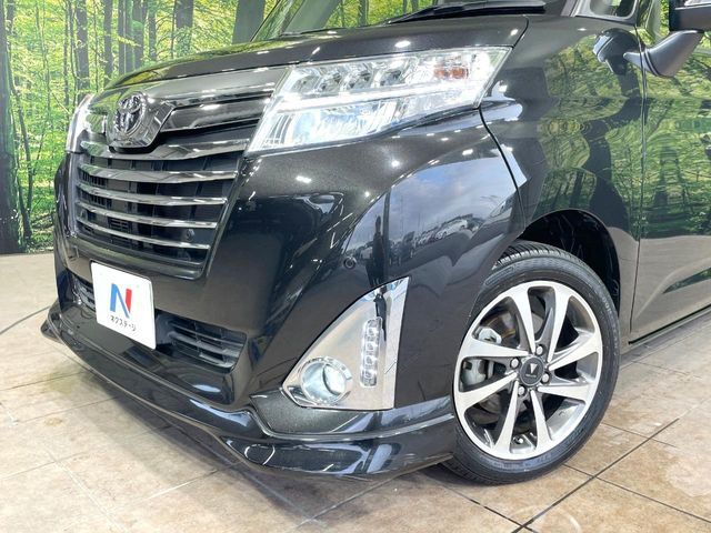 【LEDヘッドライト】悪天候や夜間走行時も良好な視界を確保し安心して運転できる高輝度LEDヘッドライトを装備！点灯速度が早く、消費電力も抑えられています。
