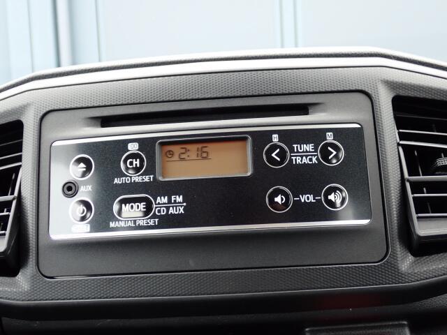 CDオーディオ・ラジオが付いてます。