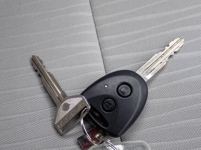 ボタン一つでらくらく開錠、施錠♪リモコンキー付きです