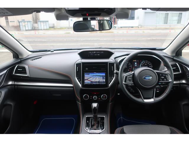 インパネ周りになります。全方向への視界性能、綺麗なメーター類と扱いやすいスイッチ類になります。