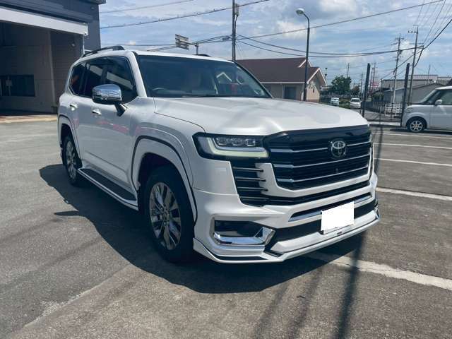 4台積みの積車もあります！遠方での納車など何でもご相談ください！しっかりメンテナンスした後、お届けします。