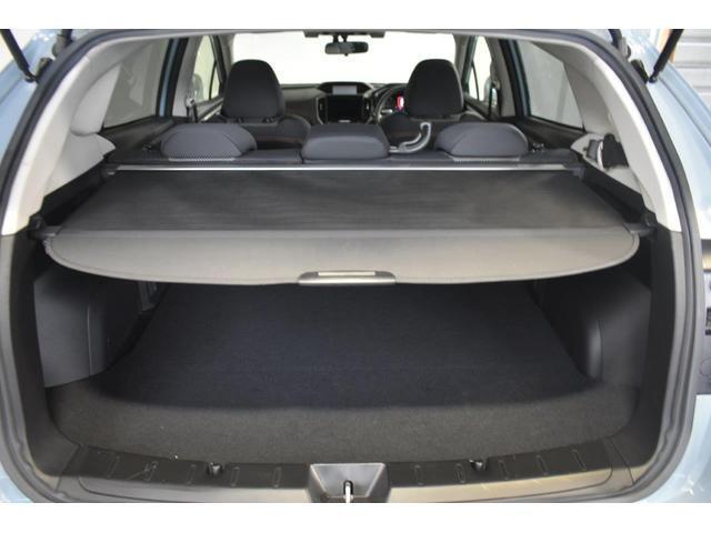 トノカバーを使えばトランク内の荷物が隠せ、プライバシーを守れます。