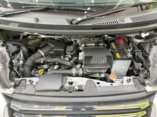 親切・丁寧な専門メカニックスタッフが応対！・車検・点検整備・事故等の修理などアフターサービスも安心。お車のカスタマイズもネクステージのサービススタッフまでご相談ください！