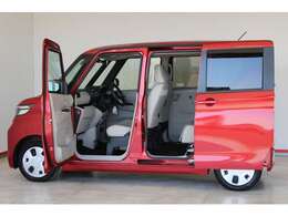 両側スライドドア