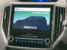 【メーカー純正ナビ】インテリアに溶け込むスタイリッシュな「専用設計」メーカーナビを装備♪視認性や操作性など基本性能にも優れ、より上質なカーライフをお楽しみいただけます。