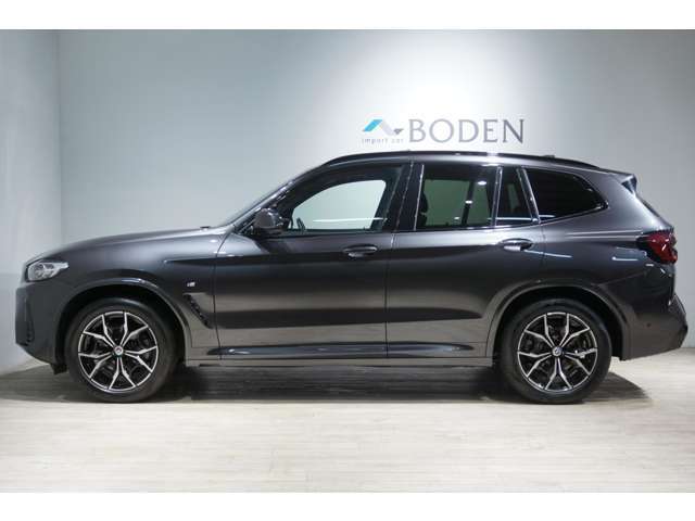 お客様のニーズに合わせ、納車前点検整備・納車後の1年保証・延長保証制度への加入が任意に選べます。延長保証は新車登録年度から15年間または走行距離12万キロに達するまで適用が可能です。