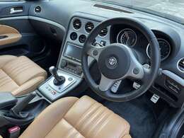 内外装共に良好なコンディションの個体です。禁煙車なので嫌なニオイもありません。
