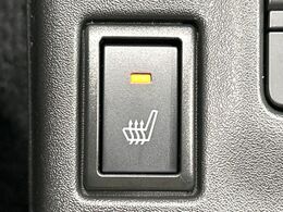 【シートヒーター】寒い日に重宝するシートヒーター！エアコンより早く温まってくれるので寒がりの人も安心ですね♪エアコンの温風は乾燥するから苦手、という方にもをおすすめです。