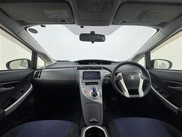 【インパネ全体】『インパネ全体』の画像になります。写真の内容に関してご不明点、ご質問等がございましたらお気軽にガリバー店舗までお問い合わせください。