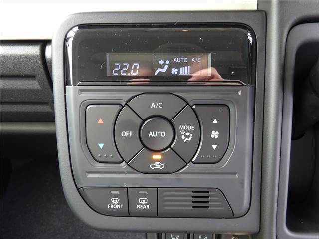 初めてお車のご購入を検討されている方や、お車についてあまり詳しくない方にも分かりやすい接客を心掛けております。女性営業スタッフも在籍！購入に不安がある女性の方もぜひ♪