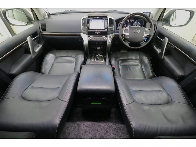 トヨタ ランドクルーザー200 4.6 ZX 4WD 2014年 3.3万キロ