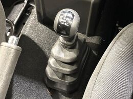 4WDのお車ですので、雪道でも安心です♪降雪地地域にお住まいの方以外にも、ウィンタースポーツが趣味の方や降雪地域へ帰省される機会がある方にもおすすめ！