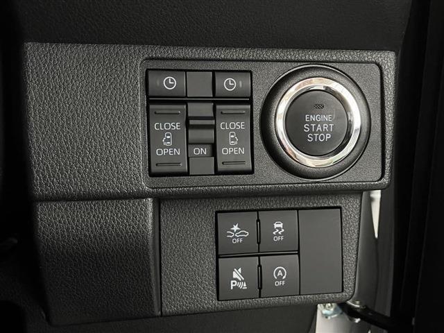 パワースライドドアです！室内からやスマートキーからも開閉が可能です！