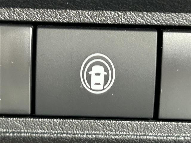 【運転席操作部】快適なドライブを楽しむための機能が装備されています！運転席から触れるので、使いやすいです！除菌プランいれていただくと、さらに清潔で安心していただけます！