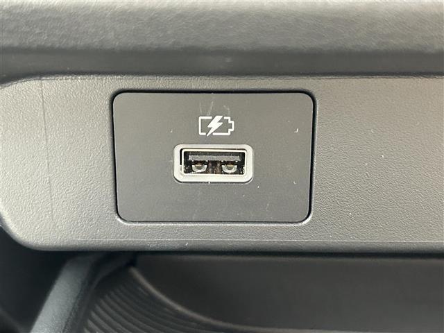 【運転席操作部】快適なドライブを楽しむための機能が装備されています！運転席から触れるので、使いやすいです！除菌プランいれていただくと、さらに清潔で安心していただけます！