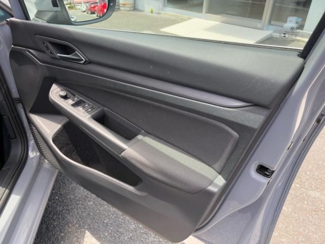 フレームの剛性感はドイツ車ならではの高速走行にも耐えうるしっかりとした造りになっています。