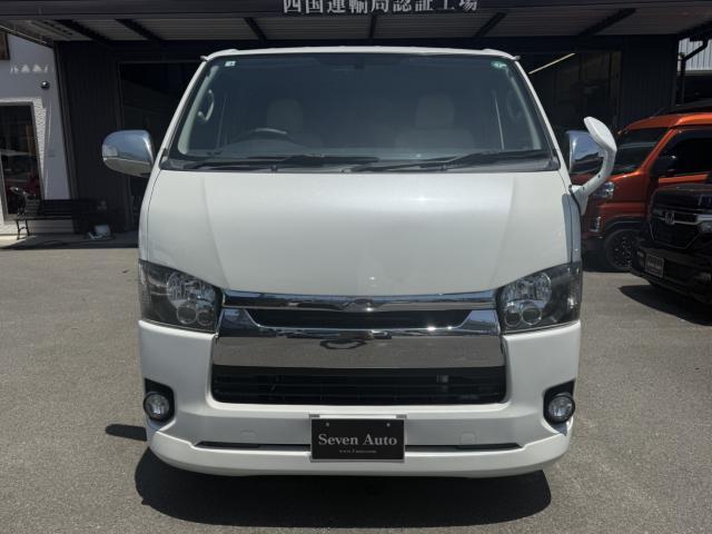 自社認証工場を完備しておりますので、納車前の車検・整備や、アフターメンテナスもばっちりですので、安心して当社にお任せ下さい。また、当社にて車輌ご成約のお客様はオイル交換永久無料のサービス付きです！また
