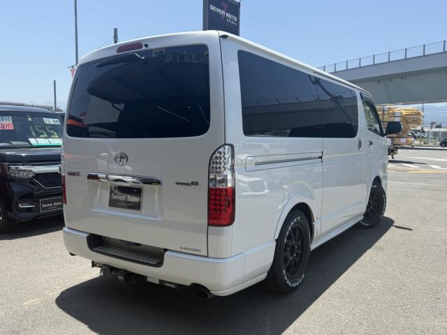 自社認証工場を完備しておりますので、納車前の車検・整備や、アフターメンテナスもばっちりですので、安心して当社にお任せ下さい。また、当社にて車輌ご成約のお客様はオイル交換永久無料のサービス付きです！また