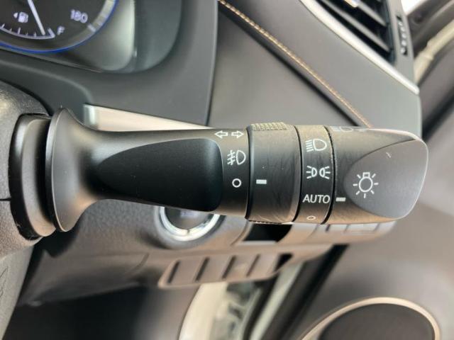 国産車から輸入車まで多様なお客様のニーズのお応えできるように、全国規模で豊富な在庫展開！車のことならWECARSへ！