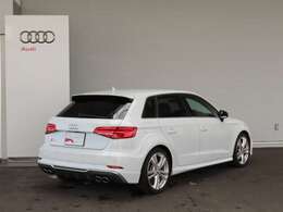 当店の在庫をご覧頂きありがとうございます。こちらのお車は厳しいチェックをクリアしたAudi 認定中古車になります。